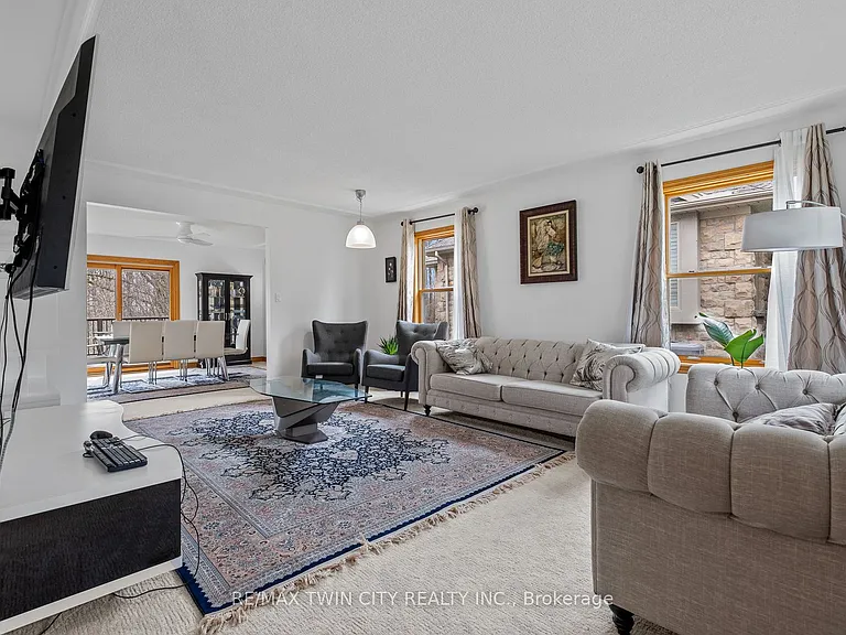 36 Maple Hill Dr — Photo 8