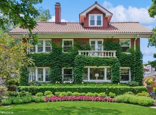 938 Edgemere Ct, Evanston, IL 60202