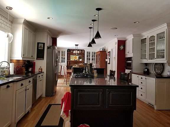 2nd image of 337 Keeler Woods Dr