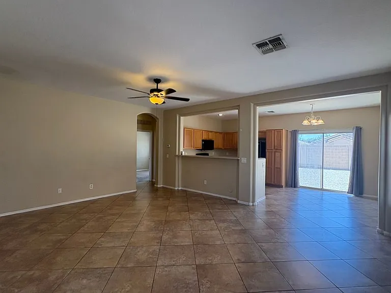 15337 W Port Au Prince Ln — Photo 8