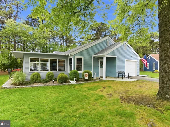 5 Abbey Ct, Forked River, NJ 08731
