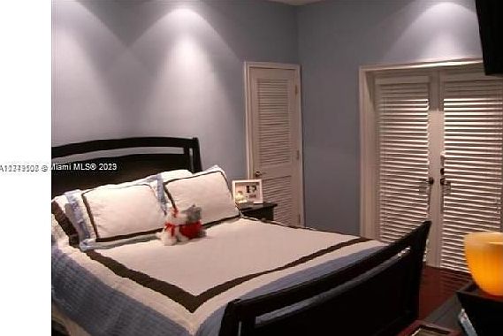 5th image of 2919 Coconut Ave APT 3
