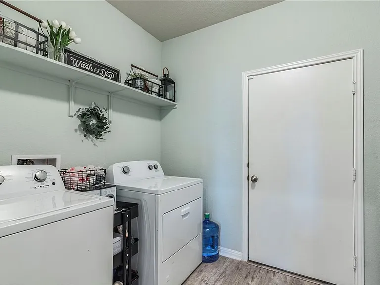 125 Groesbeck Ln — Photo 25