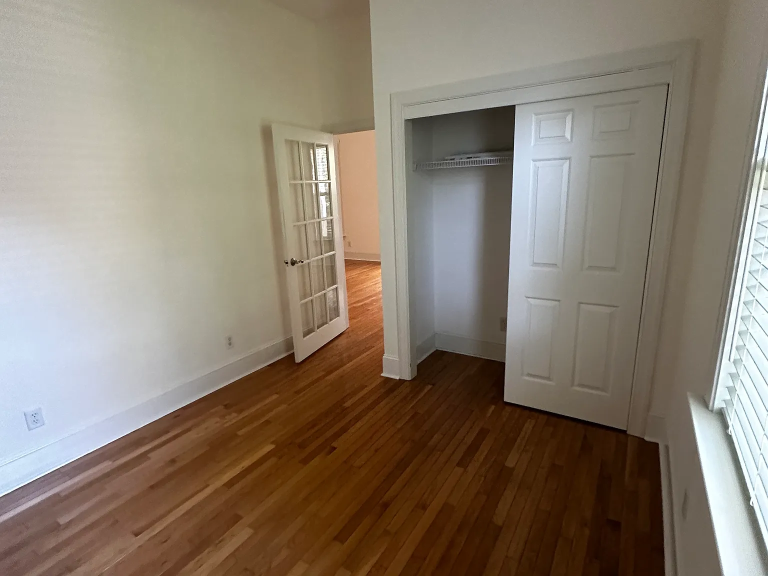 3 bed, 1350 sqft, $2,350 — Photo 4