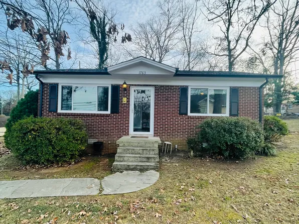 1763 1st Ave NW, Hickory, NC 28601