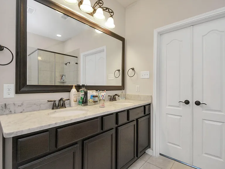 17510 Woodfalls Ln — Photo 22