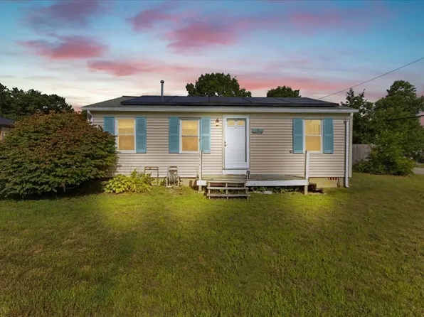 28 Sunset Blvd, Wareham, MA 02571