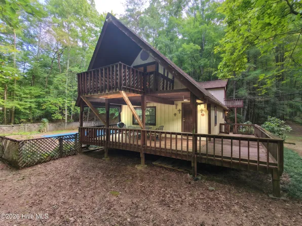 613 Collett Creek Road, Andrews, NC 28901