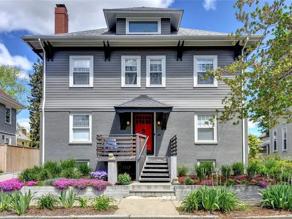610 Angell St, Providence, RI 02906