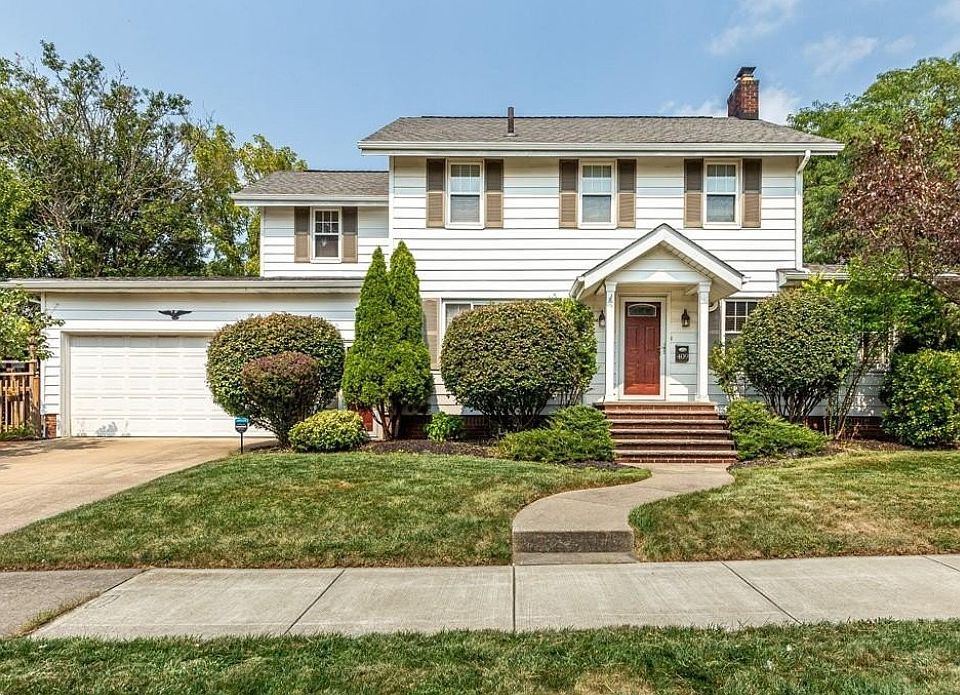 1st image of 409 Mission Dr