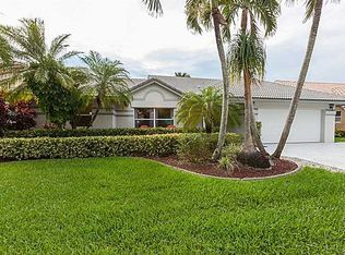 526 NW 164th Ave, Pembroke Pines, FL 33028