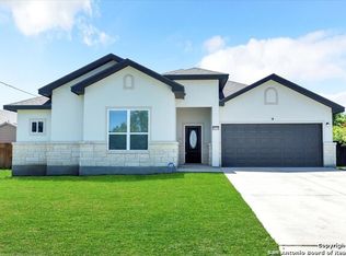8316 Utopia Blvd, Selma, TX 78154