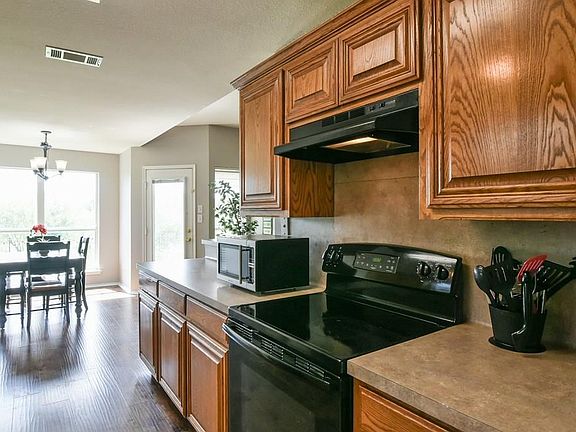 5th image of 12429 Seven Eagles Ln