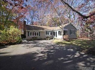 276 Old Stump Rd, Brookhaven, NY 11719