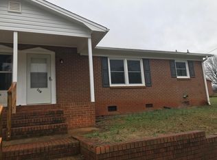 208 Eastdale Dr, Lexington, NC 27292