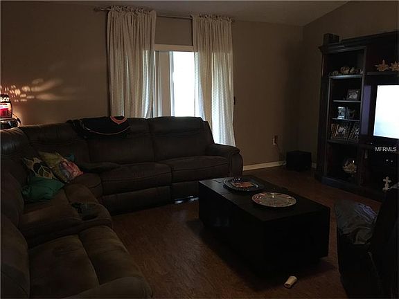 4th image of 2940 Pineridge Cir