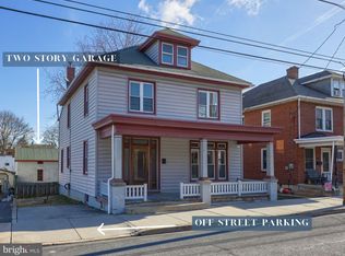 115 W Fulton St, Ephrata, PA 17522