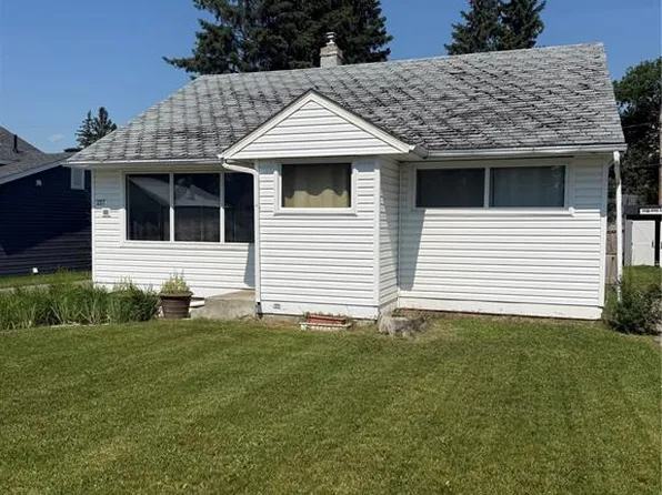 217 3A STREET E, Nipawin, SK S0E 1E0