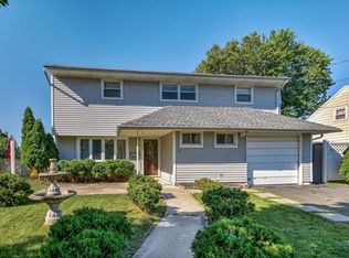 67 Tennyson St, Carteret, NJ 07008