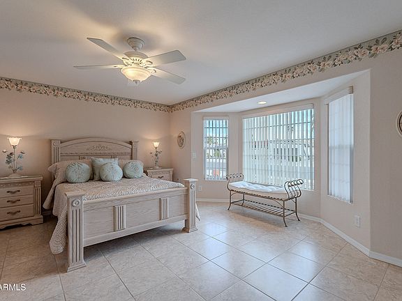 5th image of 10818 W PALMERAS Drive