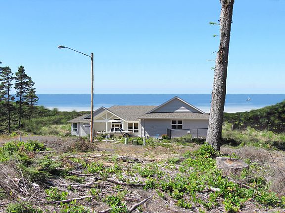 3rd image of 2 SE Bracken Ter