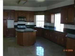 639 Golden West Dr, Redlands, CA 92373