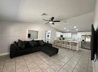 1840 Jefferson St #B, Hollywood, FL 33020
