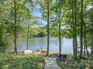 135 Pondhaven Cir, Mooresville, NC 28117
