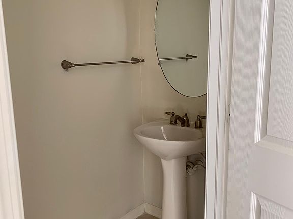 5th image of 8503 Trail Wind Dr