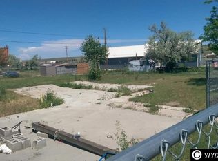 4460 Mountain View Dr, Mills, WY 82604