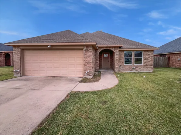 112 Halifax Cir, Palmer, TX 75152