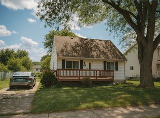 1019 W Northrup St, Lansing, MI 48911