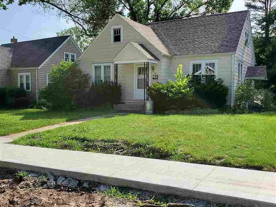 1st image of 32 Olive Ct