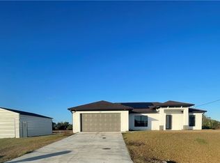 3009 Honeywood Rd, Labelle, FL 33935