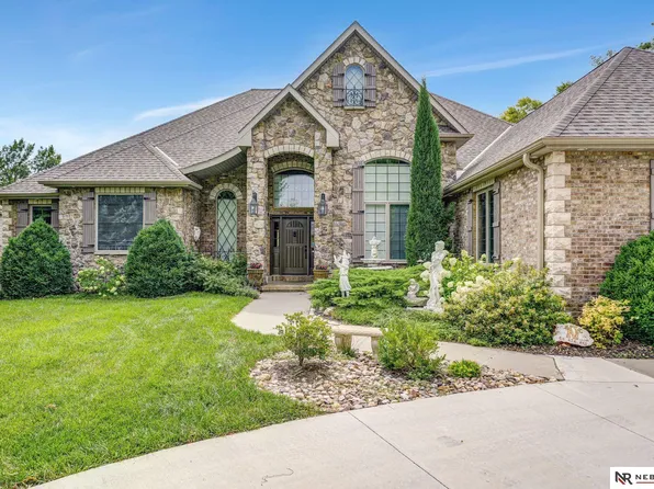 9201 Wildfire Rd, Lincoln, NE 68512