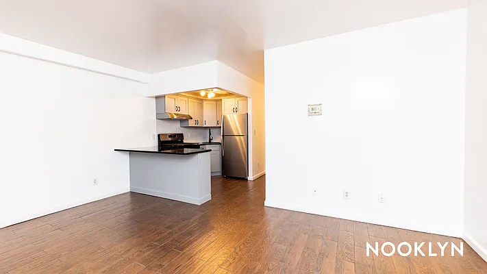 Rented by Nooklyn NYC LLC | media 6