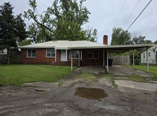 509 W Ironman Ave, Nowata, OK 74048