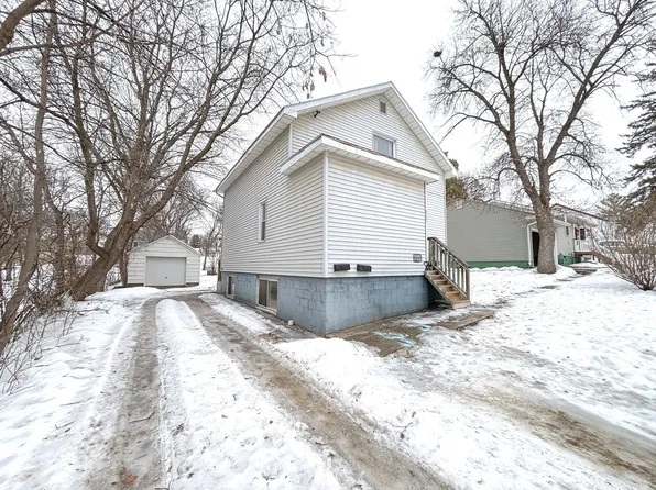 822 W Maple Ave, Fergus Falls, MN 56537