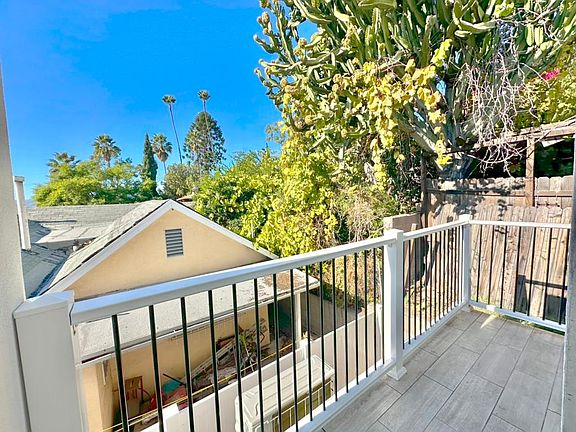 5th image of 1637 Micheltorena St #1635-1/2