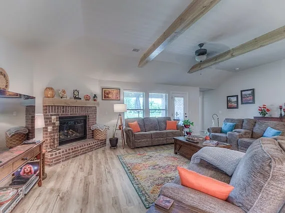 2705 W Madison St — Photo 6