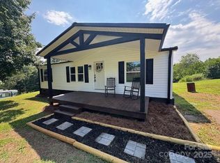 4061 Stone Creek Ct, Lenoir, NC 28645