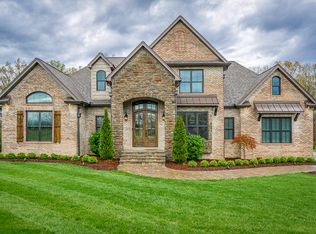 701 Vintage Dr, Baxter, TN 38544