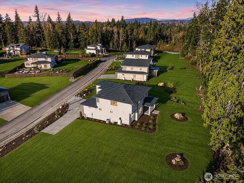 5th image of 15025 250th Drive SE