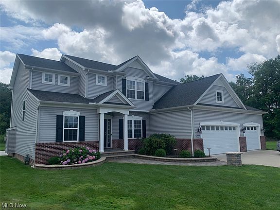 2nd image of 8008 Dovegate Cir