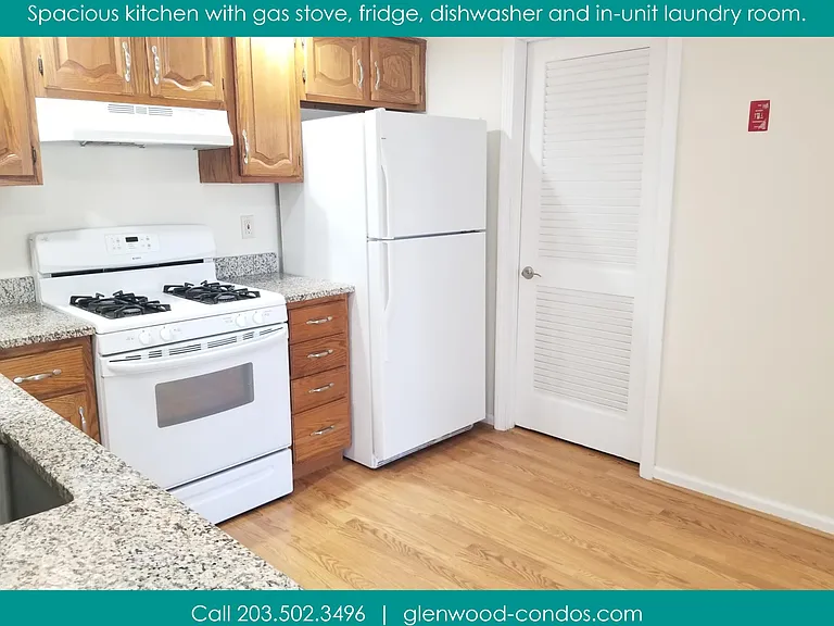 54 Greenview Ln — Photo 10