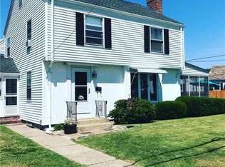 170 Whittier Rd, Pawtucket, RI 02861