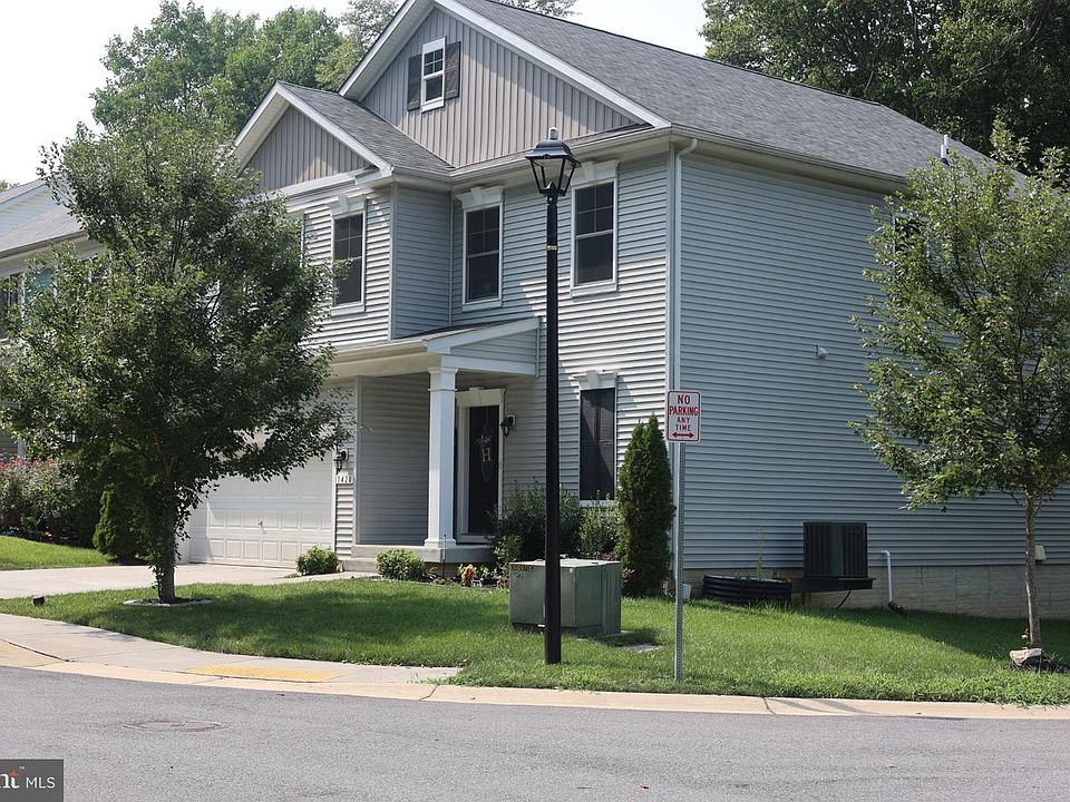 2nd image of 1420 Canopy Ln