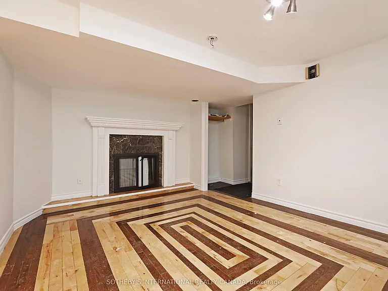 212 Glebemount Ave #LOWER — Photo 7