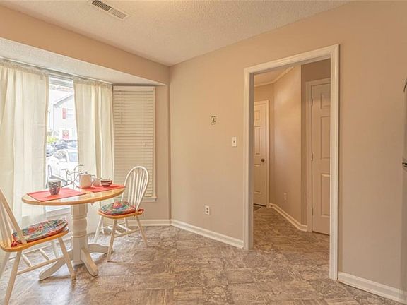5th image of 1017 Glendale Dr APT 45