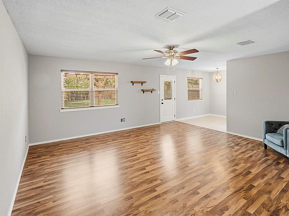 4th image of 11214 Prairie Dove Cir